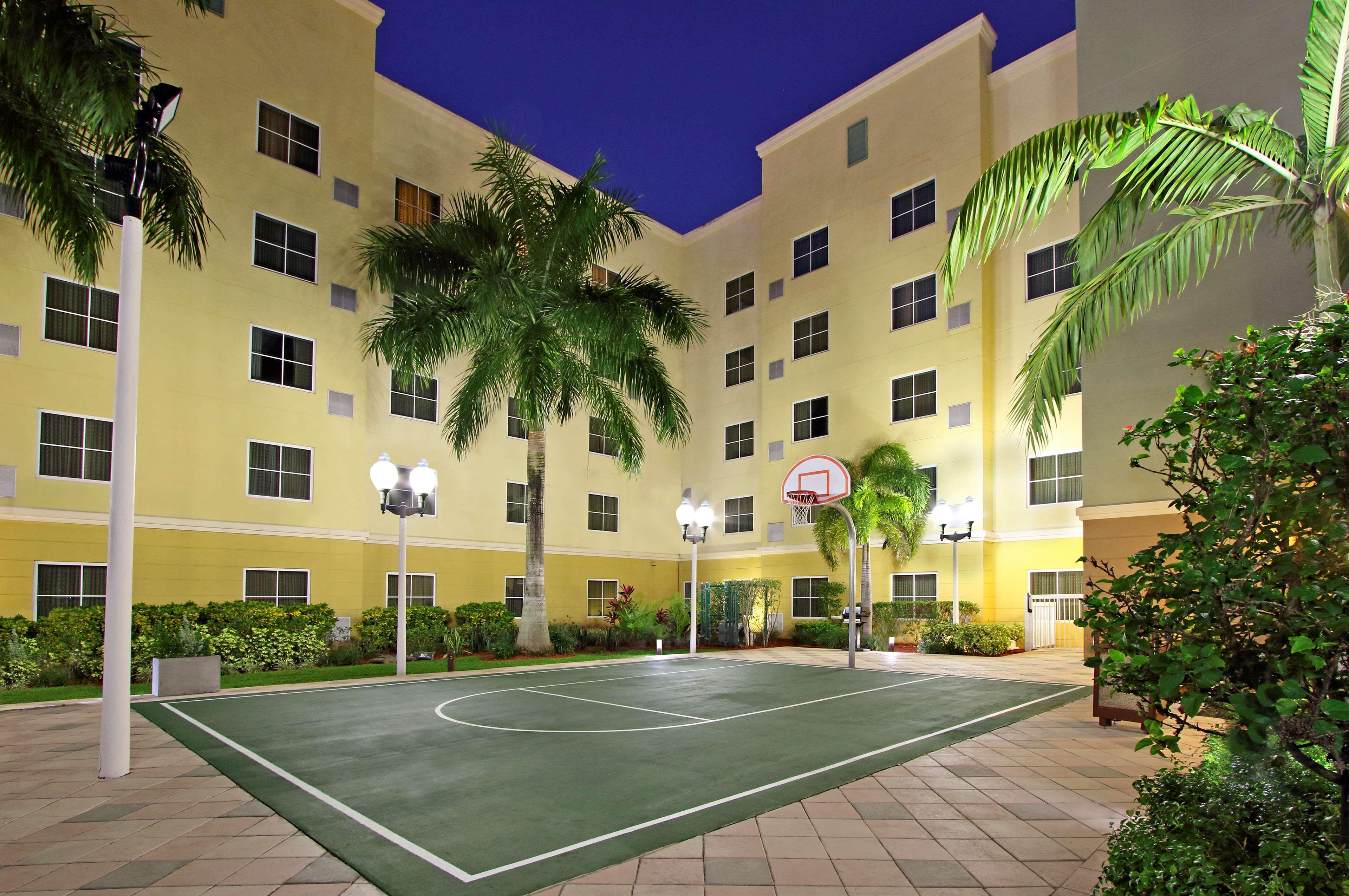 Homewood Suites By Hilton Miami - Airport West Miami Springs Bagian luar foto