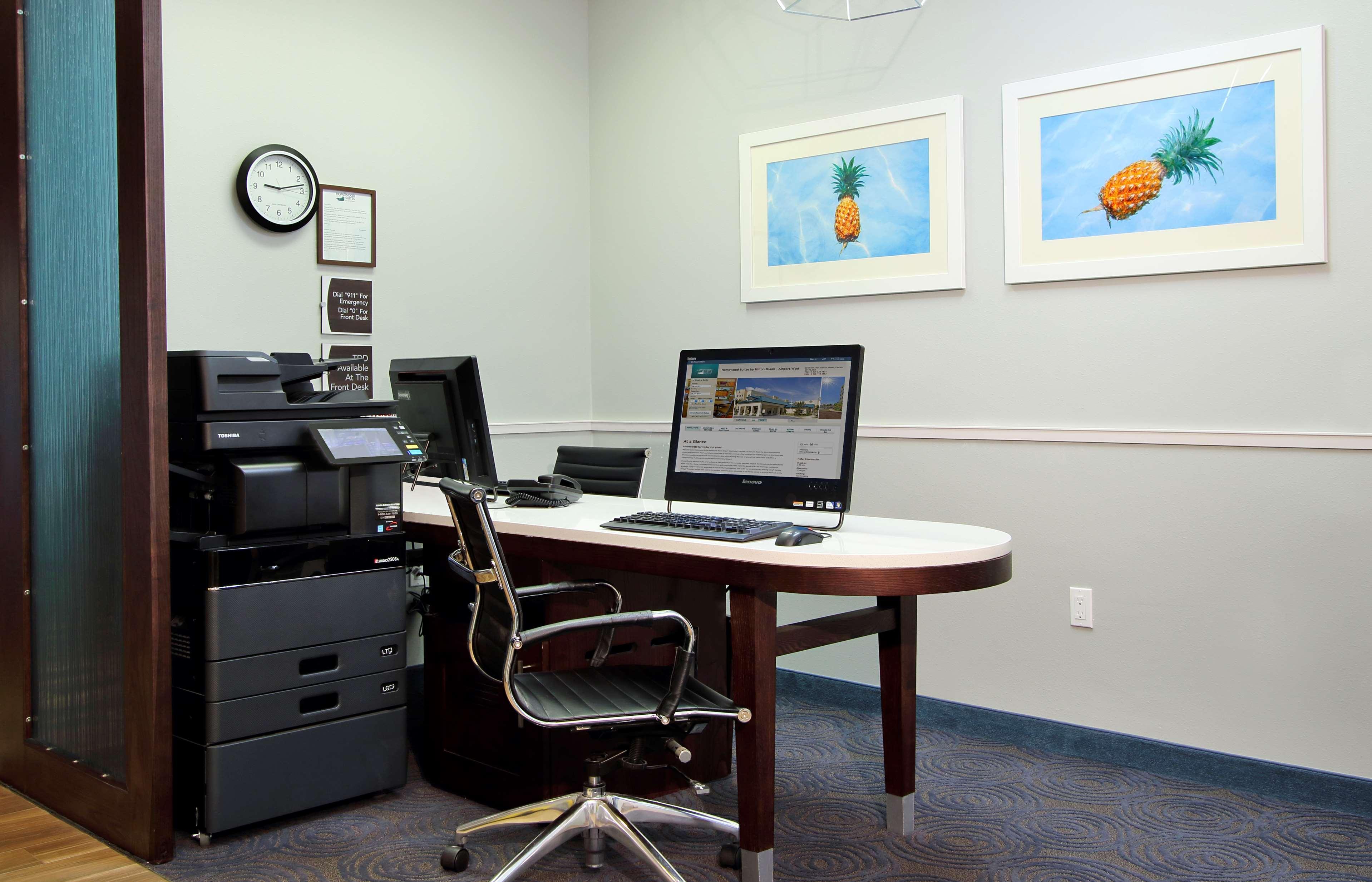 Homewood Suites By Hilton Miami - Airport West Miami Springs Bagian luar foto