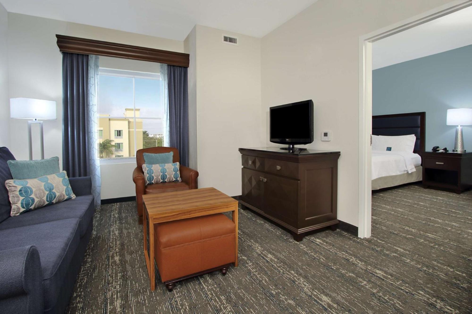 Homewood Suites By Hilton Miami - Airport West Miami Springs Bagian luar foto