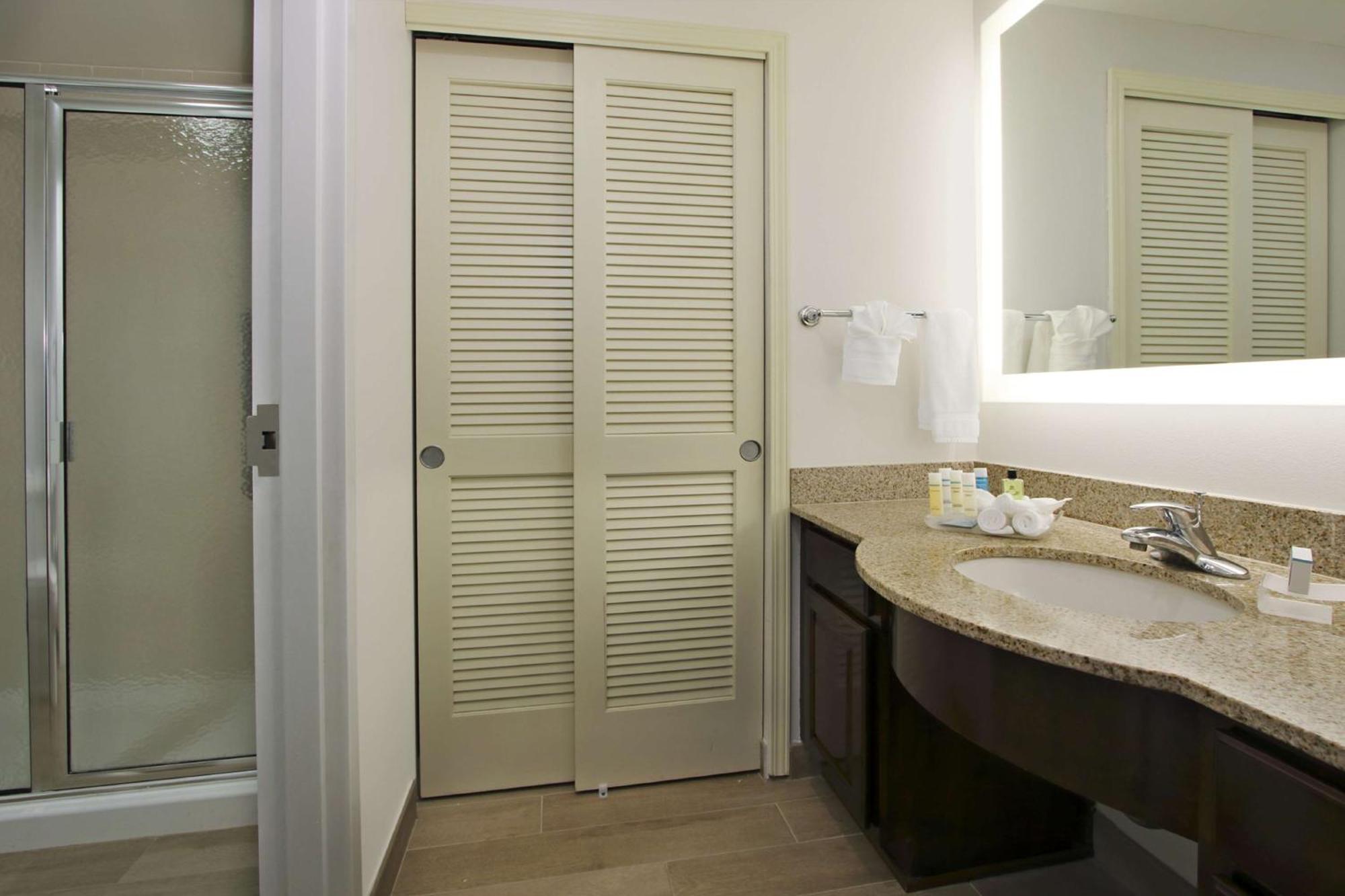 Homewood Suites By Hilton Miami - Airport West Miami Springs Bagian luar foto