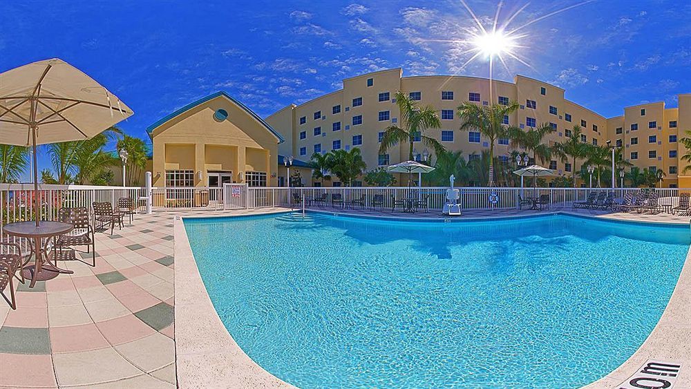 Homewood Suites By Hilton Miami - Airport West Miami Springs Bagian luar foto