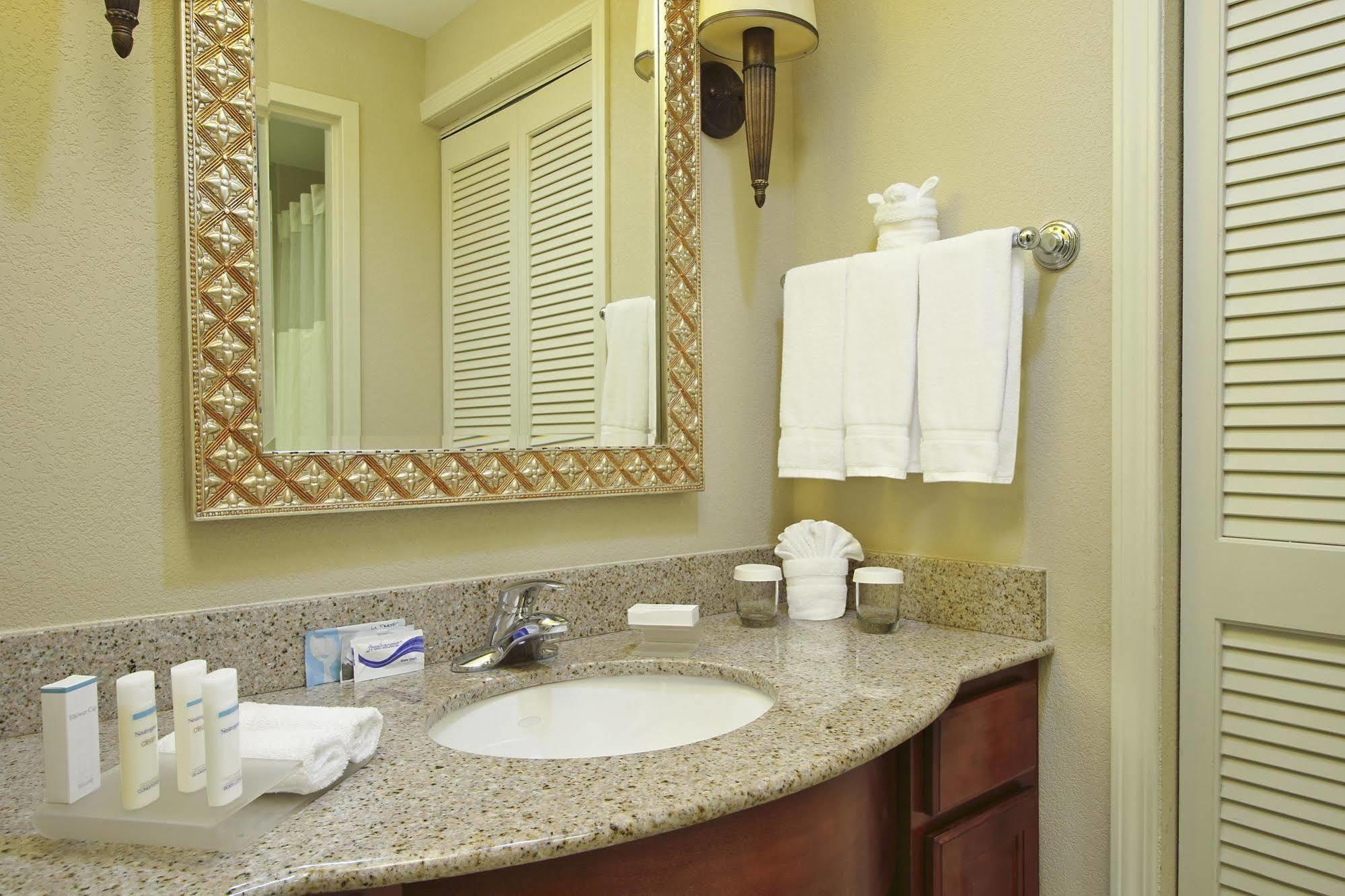 Homewood Suites By Hilton Miami - Airport West Miami Springs Bagian luar foto